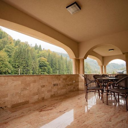 Casa Maiereana Hotel Dombhát Kültér fotó