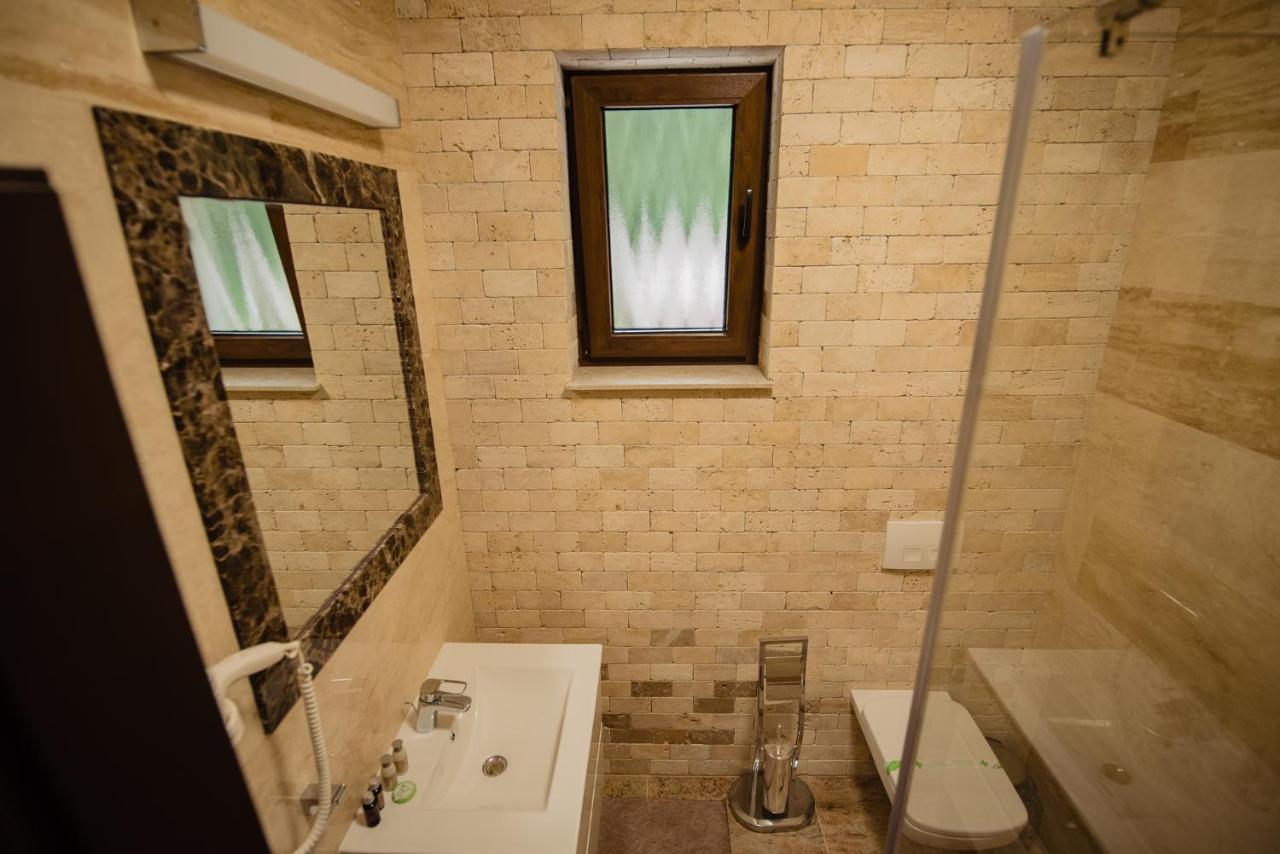 Casa Maiereana Hotel Dombhát Kültér fotó